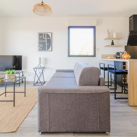 Ferienwohnung Select' - T2 A Saint-Clair Avec Terrasse, Piscine Et Parking ! - 180Sud-A12 Le Lavandou Exterior foto