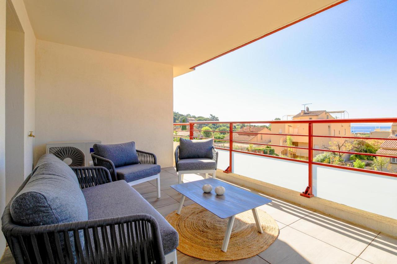 Ferienwohnung Select' - T2 A Saint-Clair Avec Terrasse, Piscine Et Parking ! - 180Sud-A12 Le Lavandou Exterior foto